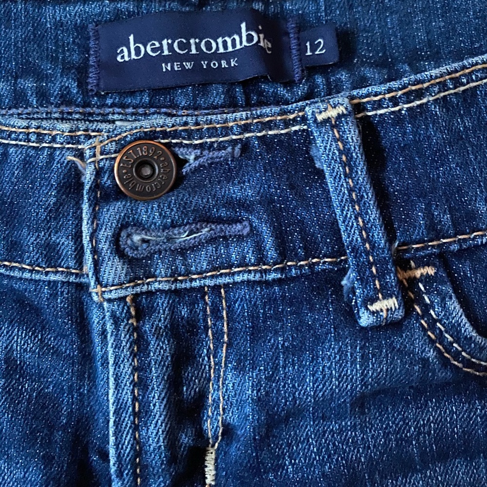 ABERCROMBIE KIDS DENIM SHORT - Picture 3 of 3
